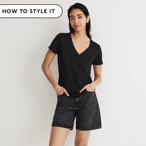 Madewell Whisper Cotton V-Neck Tee in True Black